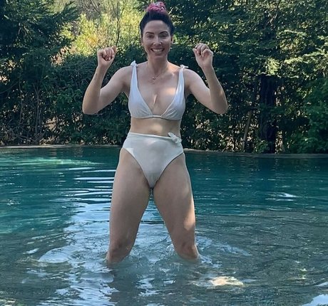 Whitney Cummings