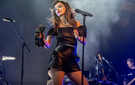 Lauren Mayberry