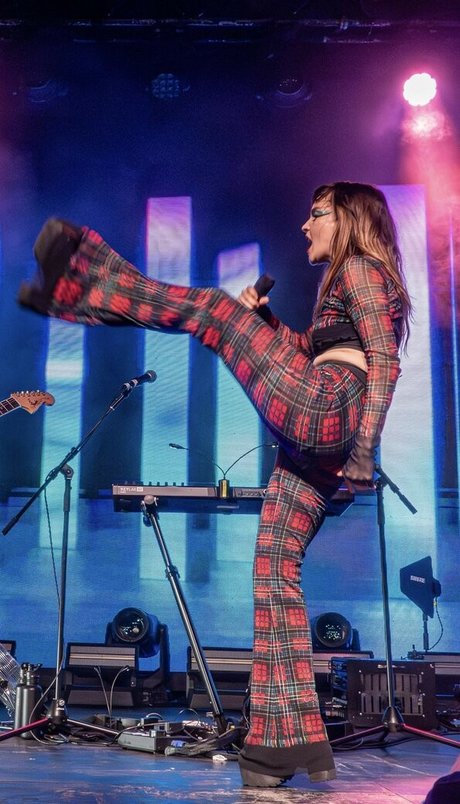 Lauren Mayberry