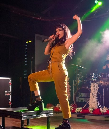 Lauren Mayberry