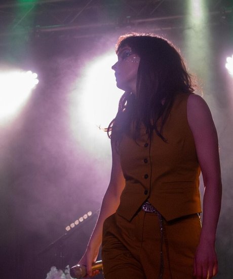 Lauren Mayberry