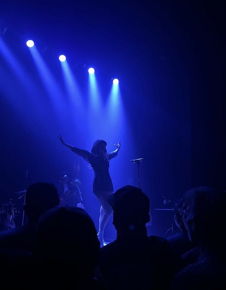 Lauren Mayberry
