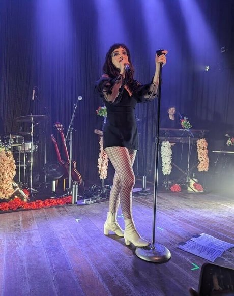 Lauren Mayberry