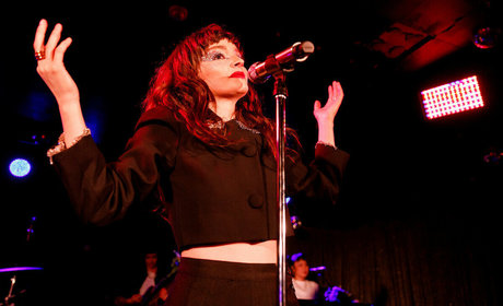 Lauren Mayberry