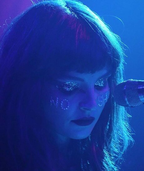 Lauren Mayberry