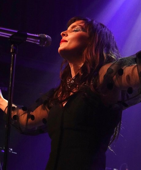 Lauren Mayberry