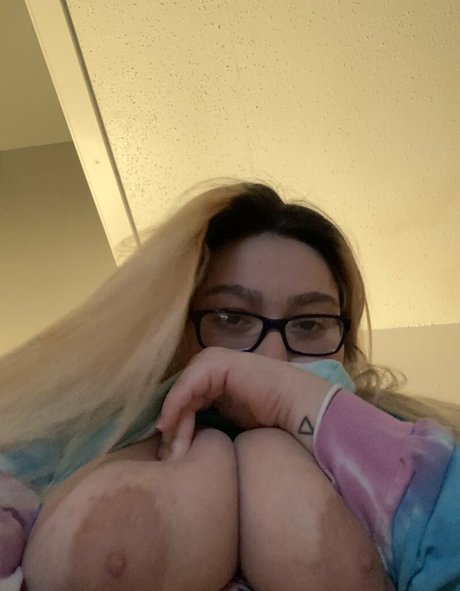 Foto di nudo di fuga di OnlyFans di Shadydoll