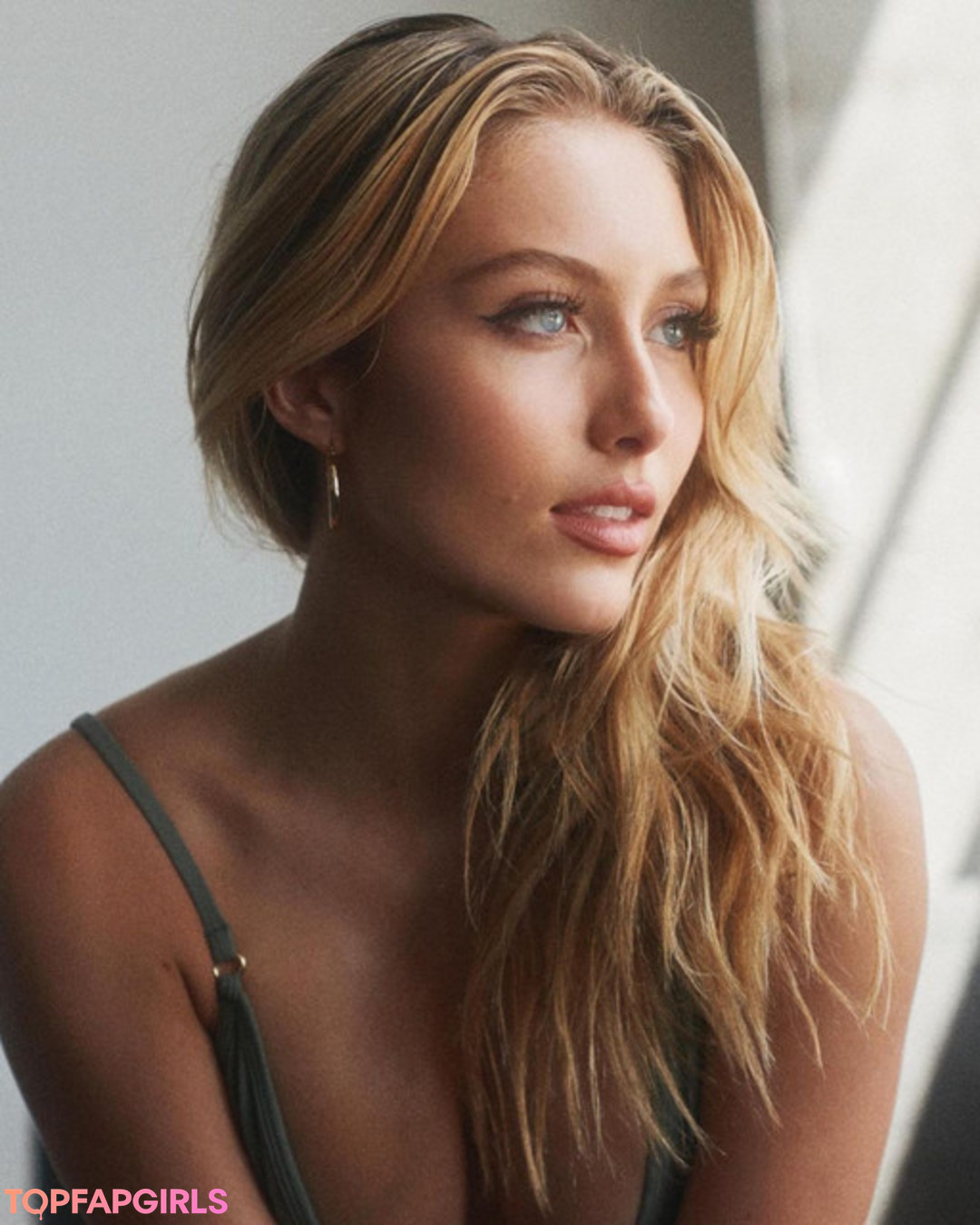 Nahá fotka uniklých OnlyFans od Heloise Hut #1145