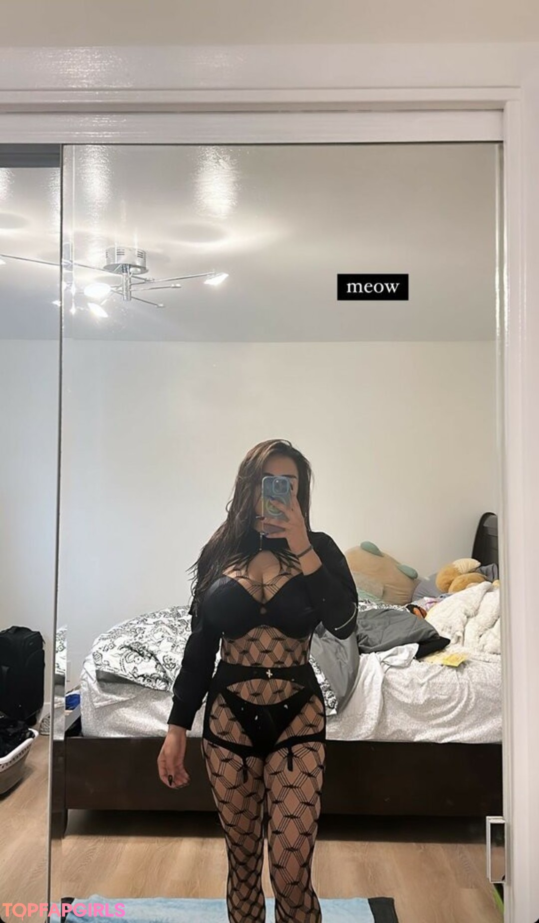 Naakte gelekte OnlyFans-foto van Noheli  #10