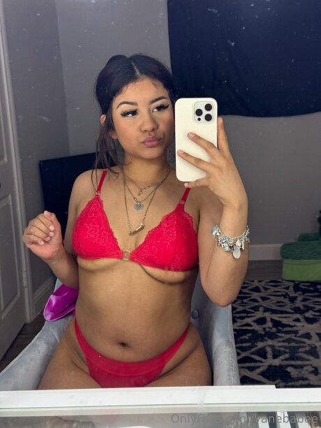 Naken läckt OnlyFans-bild av Vanebabee