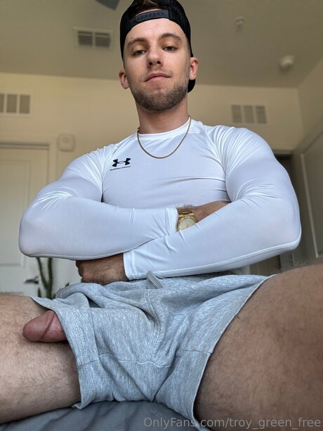 Обнаженная фотография утечки OnlyFans от Troy Green Free