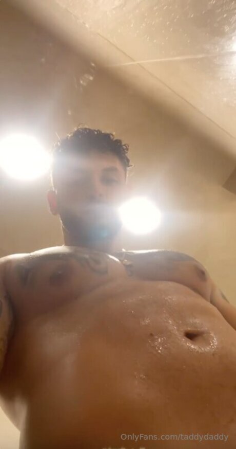 Naken läckt OnlyFans-bild av Taddydaddy