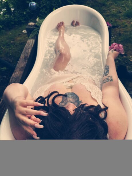 Sirenmoon666  nude leaked OnlyFans photo