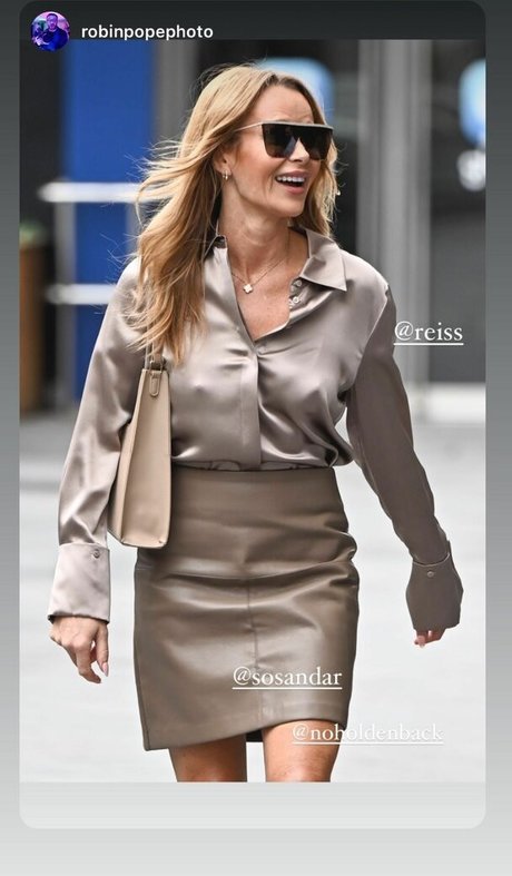 Nahá fotka uniklých OnlyFans od Amanda Holden