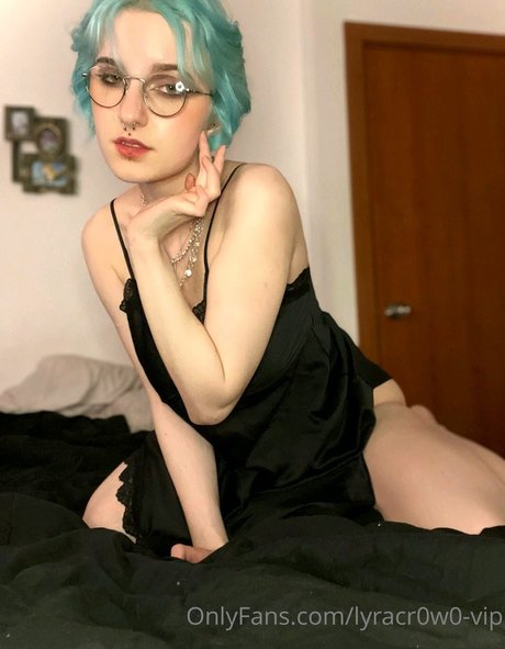 Lyra Crow
