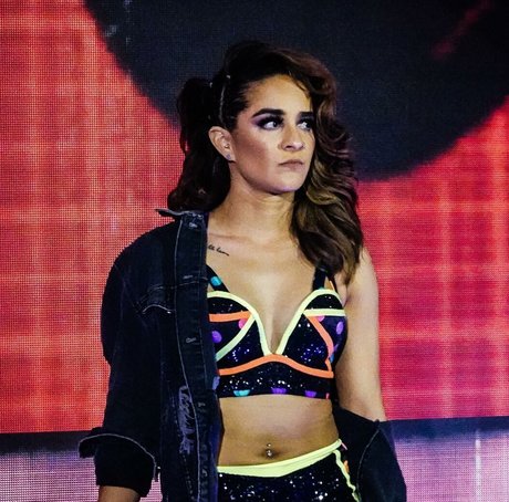 Dakota Kai