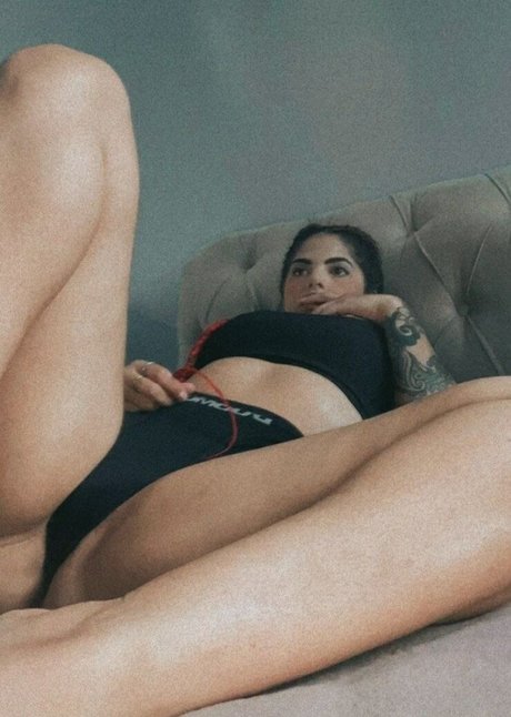 Amanda Miury