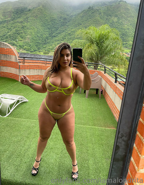 Nahá fotka uniklých OnlyFans od Iamalondrita