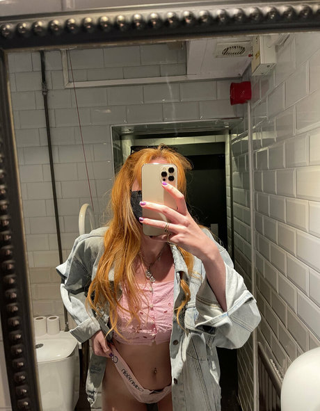 Annieecharlottefree