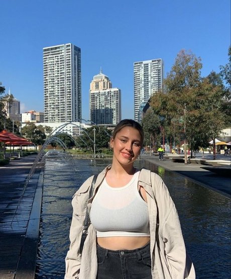 Tahlia A
