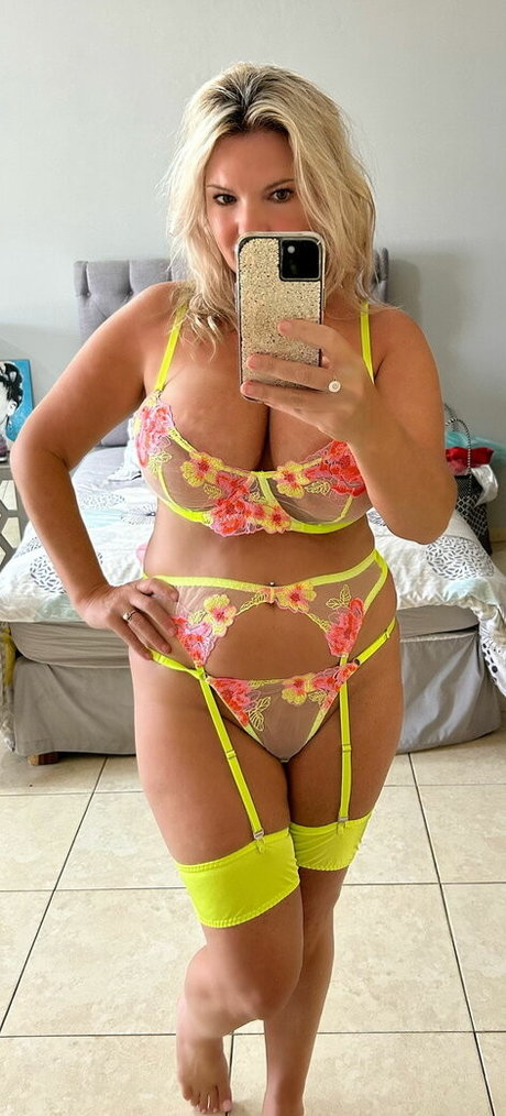 Kayla Kiwi