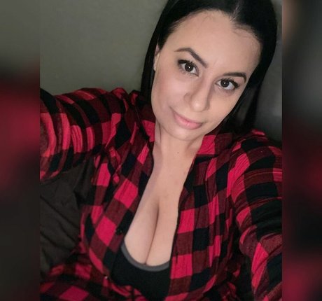 Nahá fotka uniklých OnlyFans od Cecilia