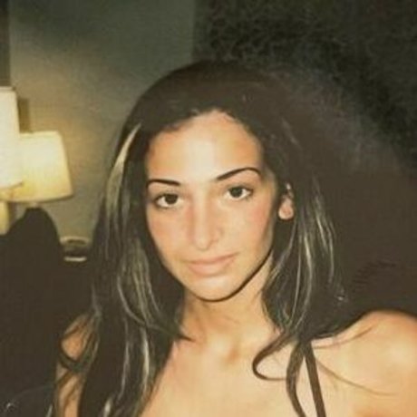 Alaston vuotanut OnlyFans-kuva Lena Ayad