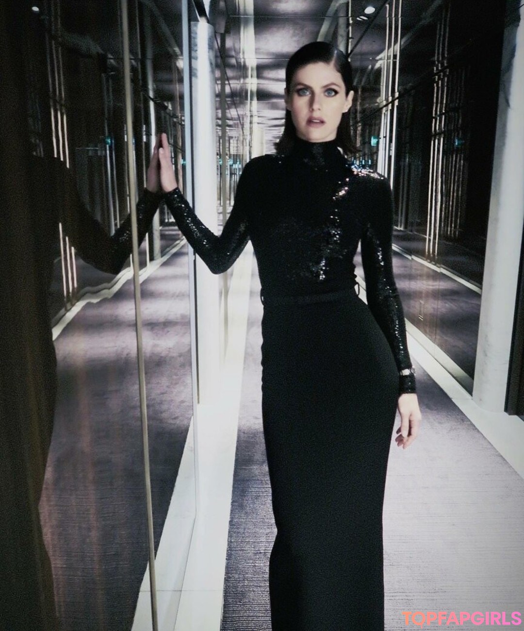 Naken lekkede OnlyFans-bilde av Alexandra Daddario #1109