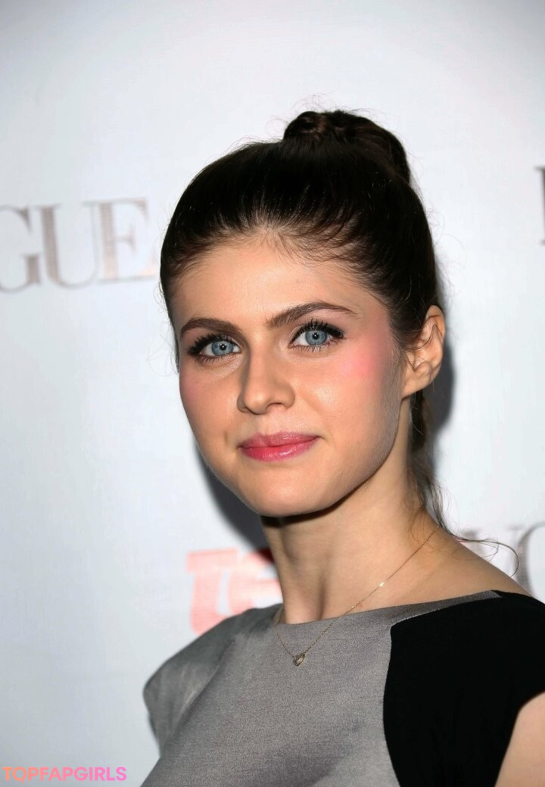 Nahá fotka uniklých OnlyFans od Alexandra Daddario #1171