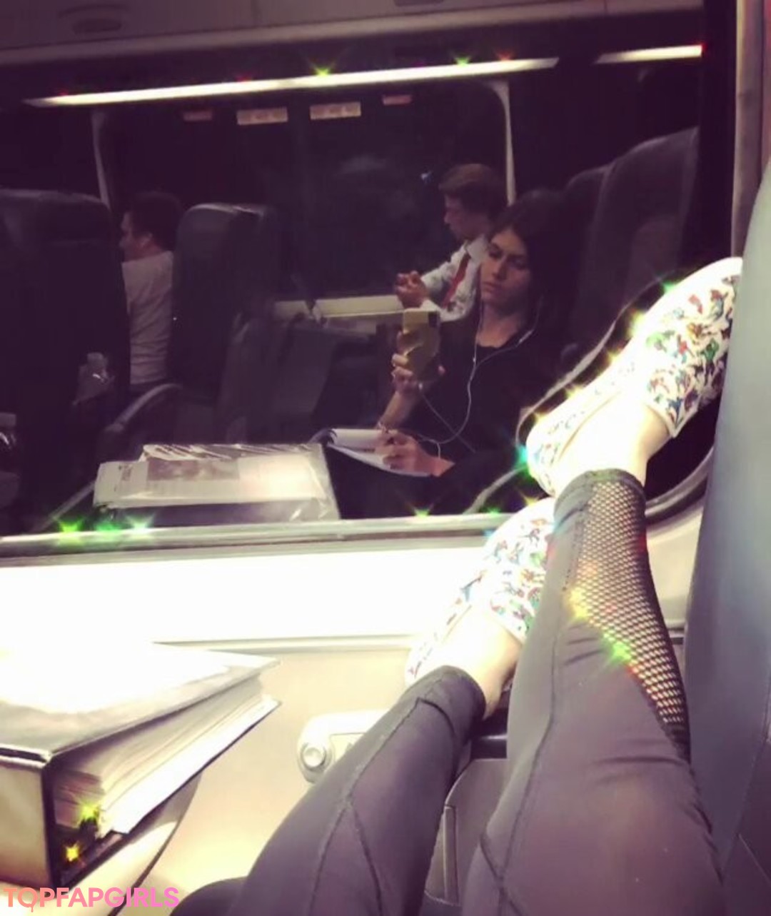 Naken lekkede OnlyFans-bilde av Alexandra Daddario #1184