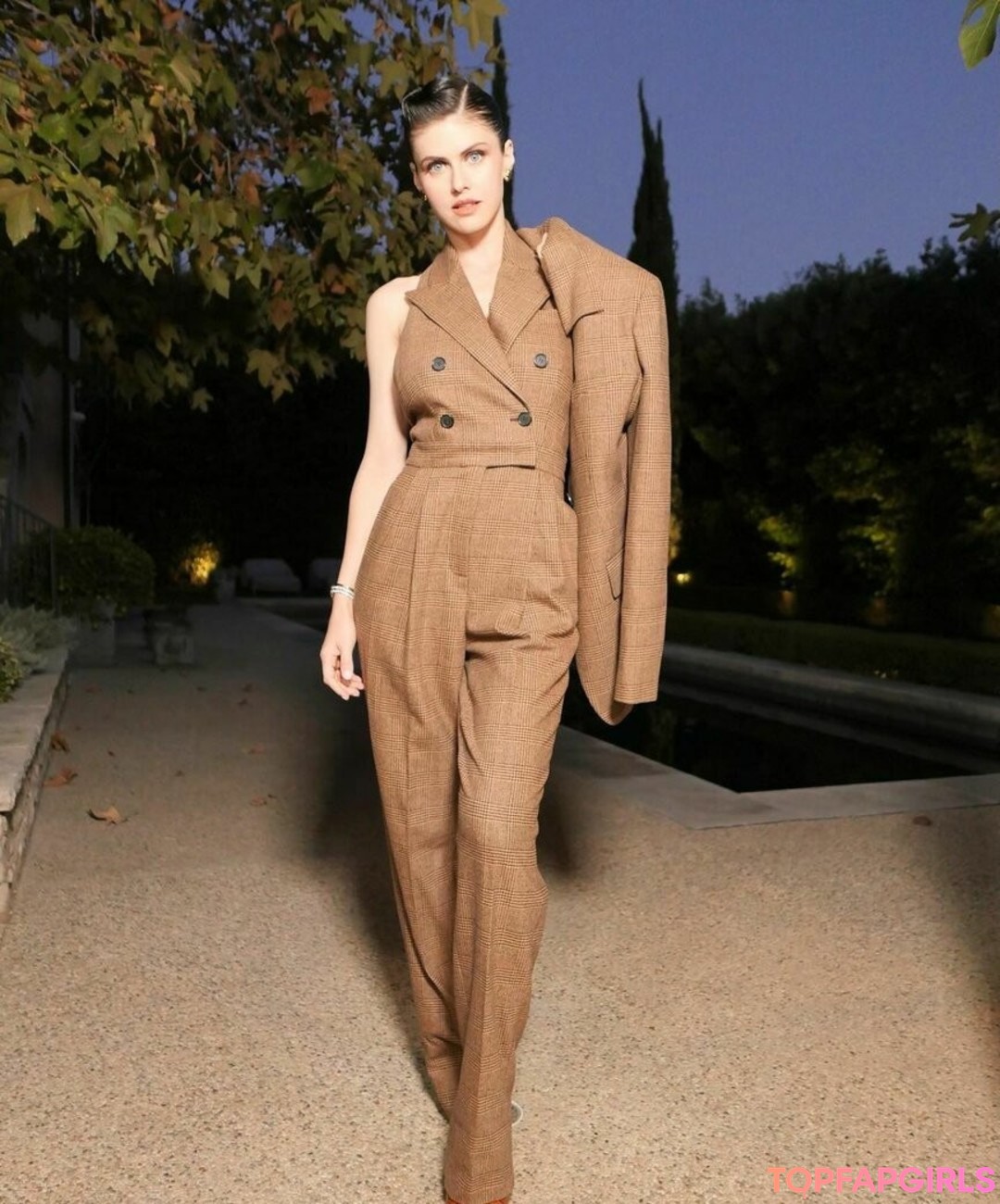 Nahá fotka uniklých OnlyFans od Alexandra Daddario #1195
