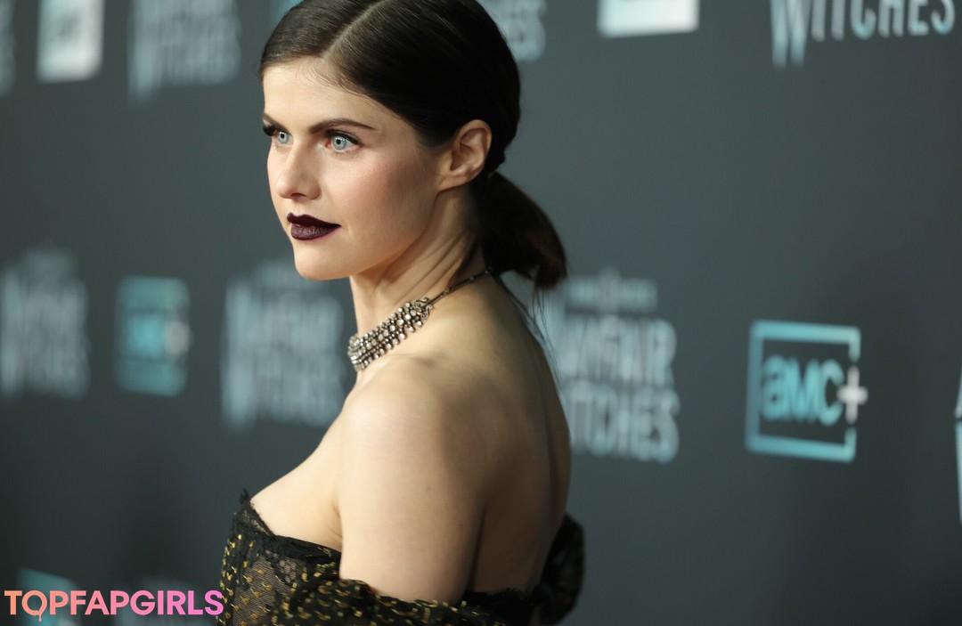 Nahá fotka uniklých OnlyFans od Alexandra Daddario #1234