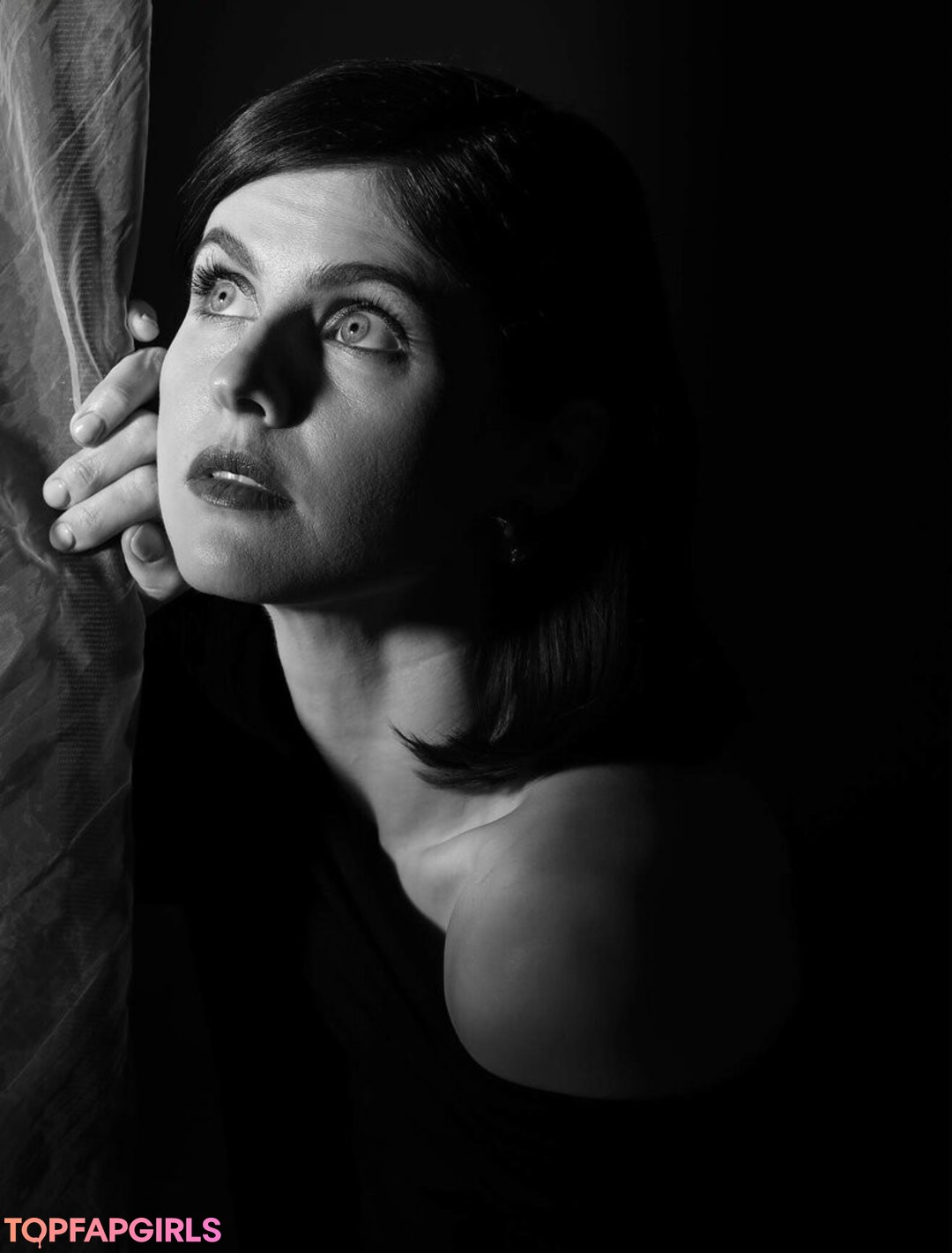 Nahá fotka uniklých OnlyFans od Alexandra Daddario #1337
