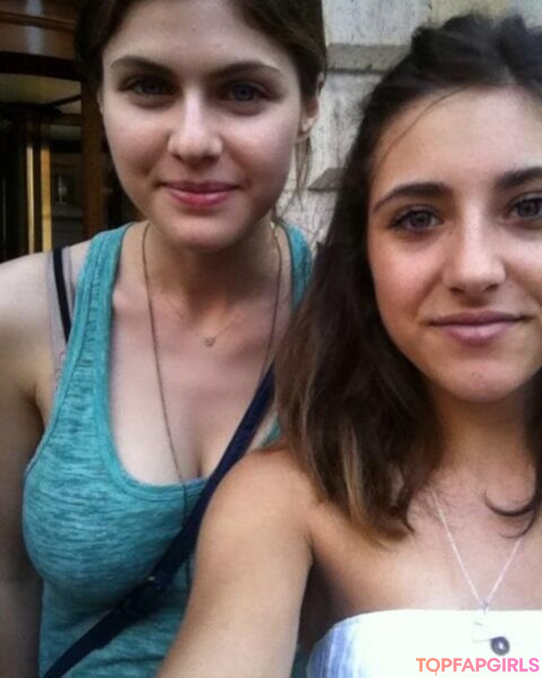 Naken lekkede OnlyFans-bilde av Alexandra Daddario #1371