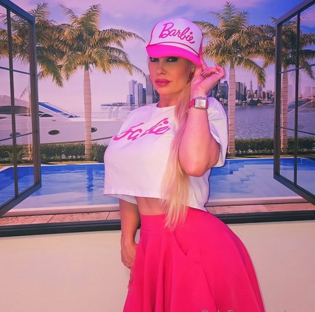 Nicole Coco Austin