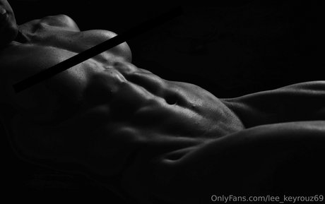 Foto di nudo di fuga di OnlyFans di Leekeyrouz69