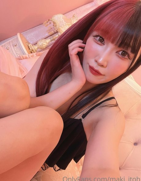 Nahá fotka uniklých OnlyFans od Maki Itoh