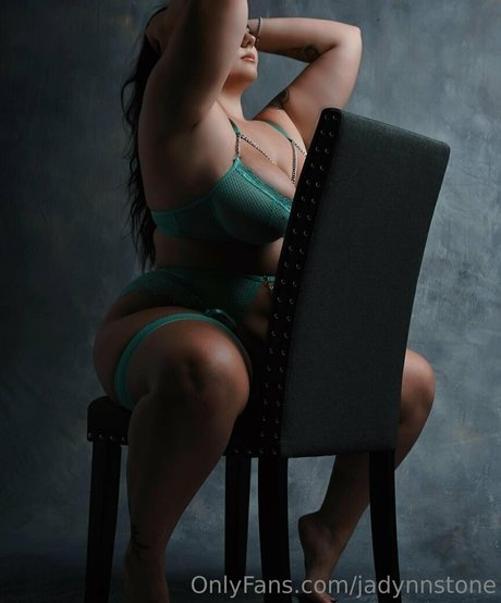 Обнаженная фотография утечки OnlyFans от Jadynn Stone
