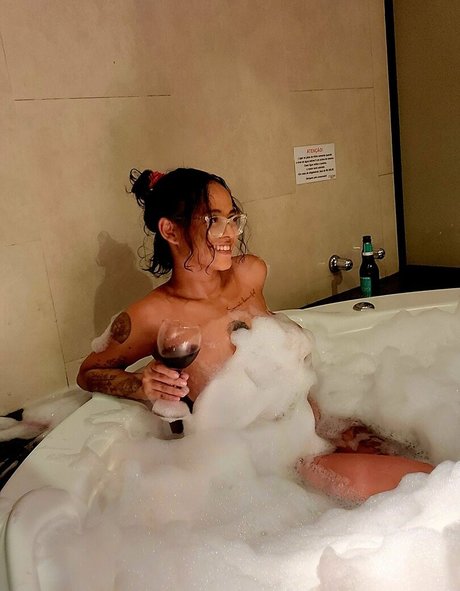 Bruna Santiago OnlyFansリークヌード写真