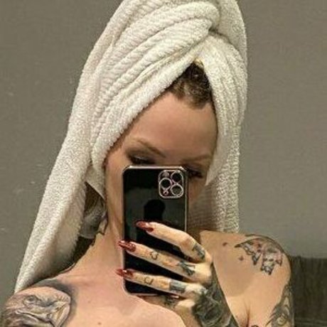 Zoo OnlyFansリークヌード写真