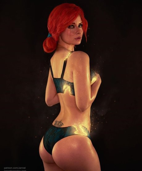 Jannet In Cosplay