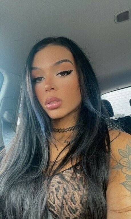 Nahá fotka uniklých OnlyFans od Cora Jade