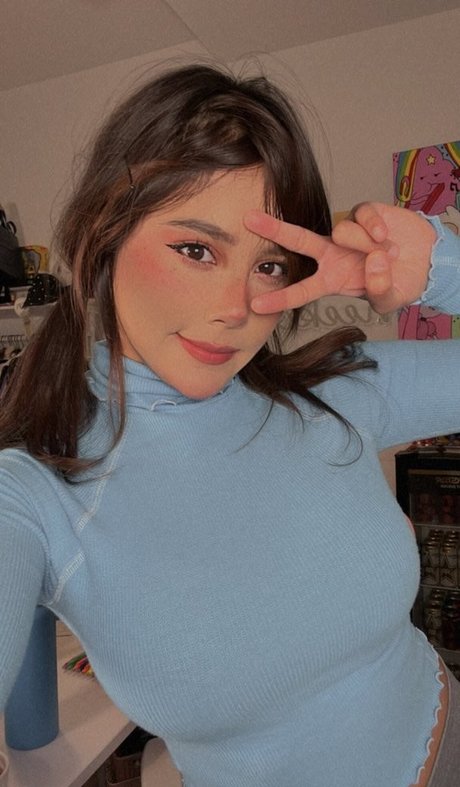 Alasti lekkinud OnlyFans-i pilt Neekolul