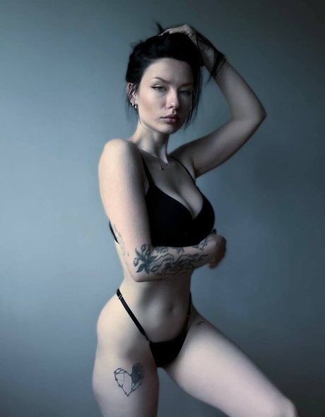 Naken lekkede OnlyFans-bilde av Innervus