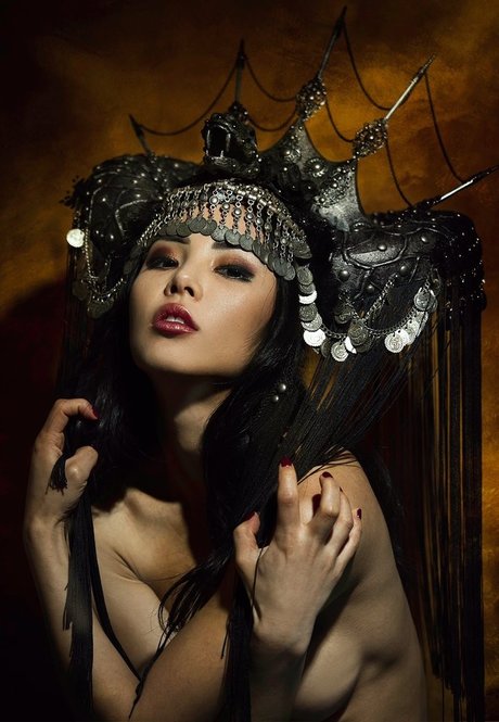 Anna Akana