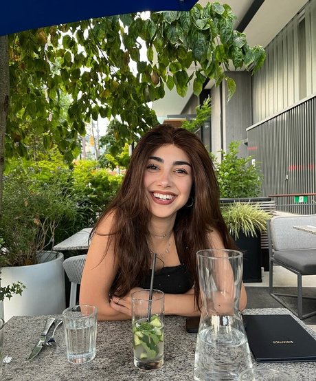 Alexa Mansour
