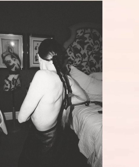 Naken lekkede OnlyFans-bilde av Rebecca Ferguson