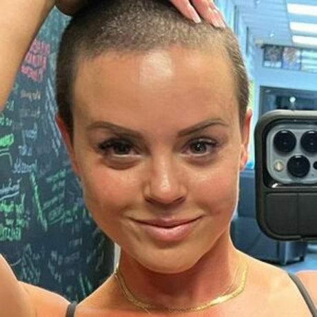 Naken lekkede OnlyFans-bilde av Rahyndee