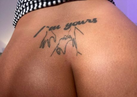 Naken lekkede OnlyFans-bilde av Laurakozlovvfree