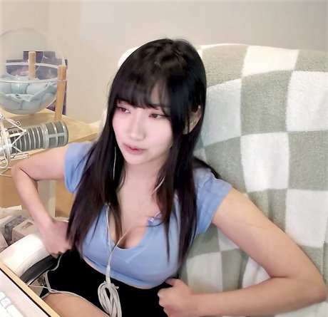 Ariasaki OnlyFans 유출 누드 사진